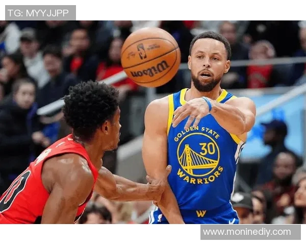 勇士与马刺激战11月19日NBA赛场精彩对决引发球迷热议