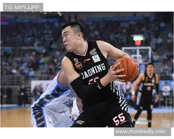 韩德君：从篮球新星到CBA传奇的成长之路与辉煌成就解析