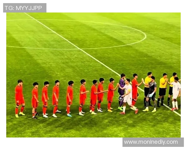 国足与乌兹别克精彩回放分析赛场表现与战术对决
