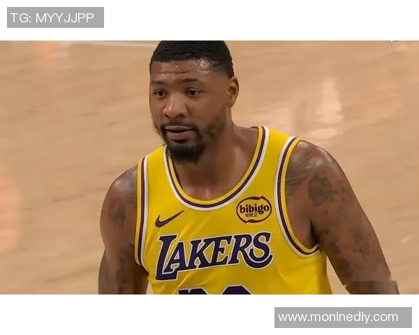 湖人队与快船队激战正酣谁能在洛城德比中笑到最后 湖人队与快船队激战正酣谁能在洛城德比中笑到最后